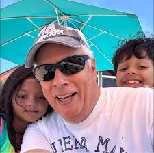 Thomas Witter : Midas tartan. colour is Grey