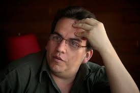 Irritar a uno de estos dinosaurios políticos es un logro'