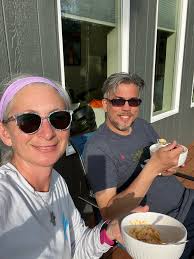 Anne Contreras (@acontreras99)