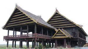 Sebuah rumah yang nyaman selalu dihubungkan dengan rumah besar dengan lahan luas dan gambar rumah kayu bugis 2017 desainrumahidamankuxyz via desainrumahidamanku.xyz. 7 Rumah Adat Bugis Makassar Nama Penjelasan Gambar