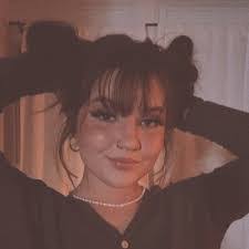 Keri Clement's Instagram, Twitter & Facebook