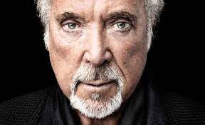 Follow tom and keep up to date with all the news, information and stories from tom jones'. Tom Jones Tickets Fur 2021 2022 Tour Information Uber Konzerte Touren Und Karten Von Tom Jones In 2021 2022 Wegow Die Schweiz