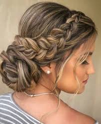 Pin By Hairstyle On Wavy Hairstyles 2018 Hair Styles Bridesmaid Hair Cool Hairstyles