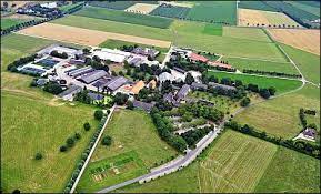 Hauswirtschaft & kantinenbetrieb service, der bei den gästen ankommt. Betriebsubersicht Haus Riswick Landwirtschaftskammer Nrw