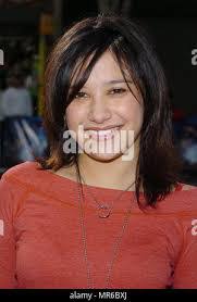 Ursula Mills's Instagram, Twitter & Facebook