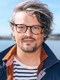 Wilhemina Harris's Instagram, Twitter & Facebook