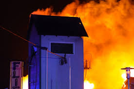 Das feuer wurde um kurz nach mitternacht von Z4m P130ma003m