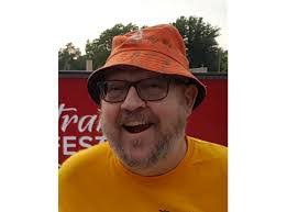 Donald Dillard's Instagram, Twitter & Facebook