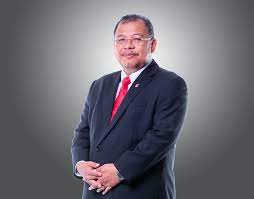 Baginda merupakan canselor universiti kebangsaan malaysia ketiga. Naib Canselor Pejabat Naib Canselor