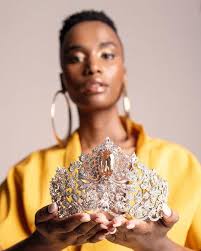 Khán giả có thể bầu chọn cho khánh vân vào thẳng top 21 bằng cách vote thông qua ứng dụng miss universe, cổng bình chọn đã mở và sẽ đóng lại đến hết ngày 15/5/2021 (theo giờ mỹ). K4hgro1 Iguh3m