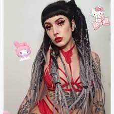 Karin möchte wissen, wer den amazonas kennt. Junge Findom Geldherrin Fe Mdom Herrin Online