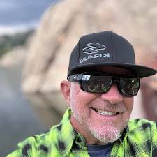 Good morning! No amount of coffee nor make up can fully take away these  bags under my eyes😂😂 I'm in this morning for Joey and tomorrow night for  Candice. Happy first day