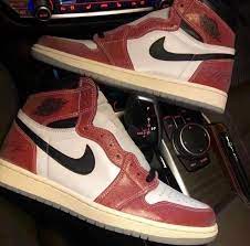 Before we start, grab a look at how beautiful this pair is. Trophy Room Air Jordan 1 Chicago Da2728 100 Release Date Sbd