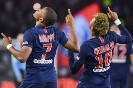 Actualité du football par maxifoot. Le Meilleur Effectif De Ligue 1 A Mi Saison 2018 2019 Football Maxifoot