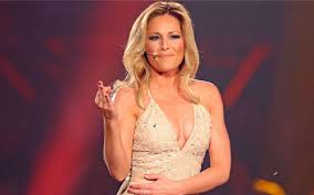 Einen tag später strahlt das zdf um 20:15 uhr. Helene Fischer Style Clothes Outfits And Fashion Celebmafia
