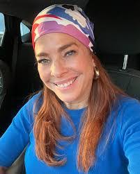 Nitza Burgos's Instagram, Twitter & Facebook