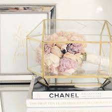 An Ingenious Way To Showcase Your Preserved Bouquet In Our Conservatory Envelope Holder Regram Wedding Keepsakes Wedding Bouquet Preservation Wedding Boxes