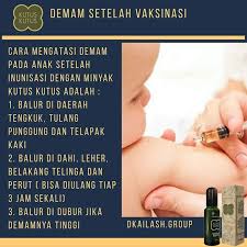 Jangan memandikannya dengan air dingin karena si kecil bisa menggigil kedinginan. Nirwana Demam Karena Imunisasi Vs Kutus Kutus Imunisasi Facebook