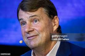 851 Farley Director Photos & High Res Pictures