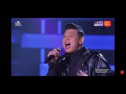 Terimalah lagu ini dari orang biasa tapi cintaku padamu luar biasa aku tak punya bunga aku tak punya harta yang kupunya hanyalah hati yang setia tulus padamu. Sally Whois Litetube