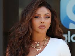 Jesy nelson took little mix fans aback when she announced she was leaving the group in december 2020 citing mental health reasons. Jesy Nelson Explains Why She Left Little Mix Teen Vogue
