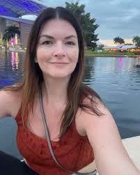 Happy Father's Day to everyone deserving of the title! While I don't miss  the struggle of picking out a gift for the man who really had 1-2 of every  trinket imaginable… I