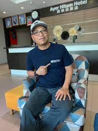 Sebuah film tentang klub peretas kulit putih 'better world' dan peretas jenius 'hex' yang berkelahi dengan peretas kulit hitam saat songdo international exchange diretas dalam revolusi industri keempat. The 10 Closest Hotels To Aw Pottery Ayer Hitam Tripadvisor Find Hotels Near Aw Pottery