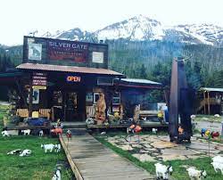 Silver willows cabins are centered in the small town of silver gate, montana. Silver Gate Lodging Yellowstone Mo