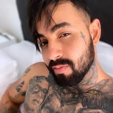 Jhoan Lopez's Instagram, Twitter & Facebook