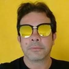 Stream Mr. Arie music