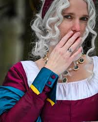 Time for a Menswear Monday that we can say we are officially obsessed with!  This knockout of a ditto suit by @jderekharbin is made from our aubergine  superfine wool broadcloth. It's completely