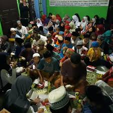 Harus punya hati, harus mengabdi dengan tulus. Fotos Bei Panti Asuhan Bani Salam 3 Tipps Von 1 Besucher