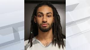 Police: Sioux Falls man threatened girlfriend, *** -year-old with handgun