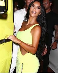 Photogallery of kim kardashian updates weekly. Kimkardashian Chrisappletonhair Makeupbyariel Kim Kardashian Outfits Kim Kardashian Fruher Robert Kardashian