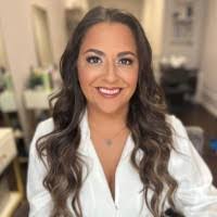 Laura Pirrone's Instagram, Twitter & Facebook