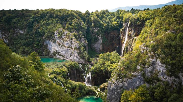 Breathtaking View of Plitvice Lakes National Park Waterfalls · Free Stock Photo
