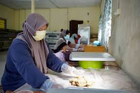 Konsep kesediaan keusahawanan berdasarkan kajian kes usahawan industri kecil dan sederhana (iks) di malaysia. Sesi Tinjaumof Bersama Sektor Industri Kecil Sederhana Iks Sabak Bernam