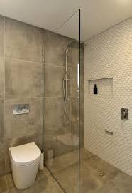 So, let's start this article with a few beautiful modern shower design ideas. 21 Small Walk In Shower No Door Ideas Home Interiors Small Bathroom Bathroom Design Small Glass Bathroom