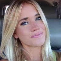 Lisa Helsley's Instagram, Twitter & Facebook