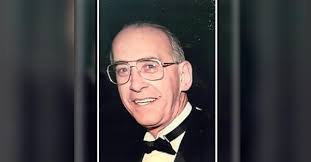 Frank Arcuri's Instagram, Twitter & Facebook