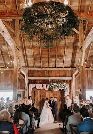 Romantic Rustic Oklahoma Wedding From Embellished Weddings Oklahoma Wedding Barn Ceremony Location Inspiration