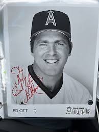 Ed Ott signed Angels Pirates team issued photo vintage 8x10 Holo