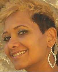 Deanna Ford's Instagram, Twitter & Facebook