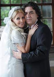 Shop sofia alves's original art and design from vida. As Fotos Oficiais Do Casamento De Sofia Alves E Celso Cleto Maisfutebol