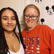 Now it's my son's turn to shine ✨ this is my handsome son Tristan who is 15  yrs old!!!! Freshman in high school and gets straight A's ❤️❤️❤️❤️