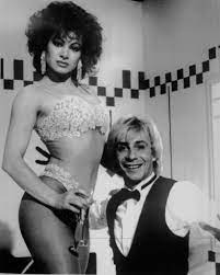 Enzo paolo turchi, lo sfogo: Carmen Russo Eta Altezza Peso Misure Marito Figlia Maria Nuovo Lavoro