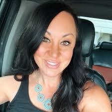 Kellie Meredith's Instagram, Twitter & Facebook