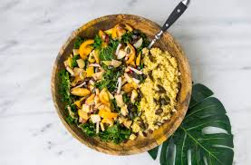 Il corso di laurea magistrale in scienze dell'alimentazione e della nutrizione umana forma esperti con competenze avanzate e multidisciplinari in grado di lavorare n ei settori delle scienze dell'alimentazione e della nutrizione umana, intese anche come determinanti di salute, rivolgendosi a singoli individui, gruppi di persone e popolazioni. Dott Ssa Valeria Spreca