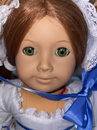 Boleh tak sesiapa tolong aku nak tahu bila patung Felicity ni dibuat? :  r/americangirl