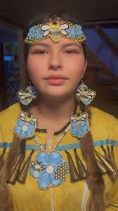 Maliseet regalia set with bumblebees and flowers